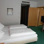 Bokan Exclusiv Отель